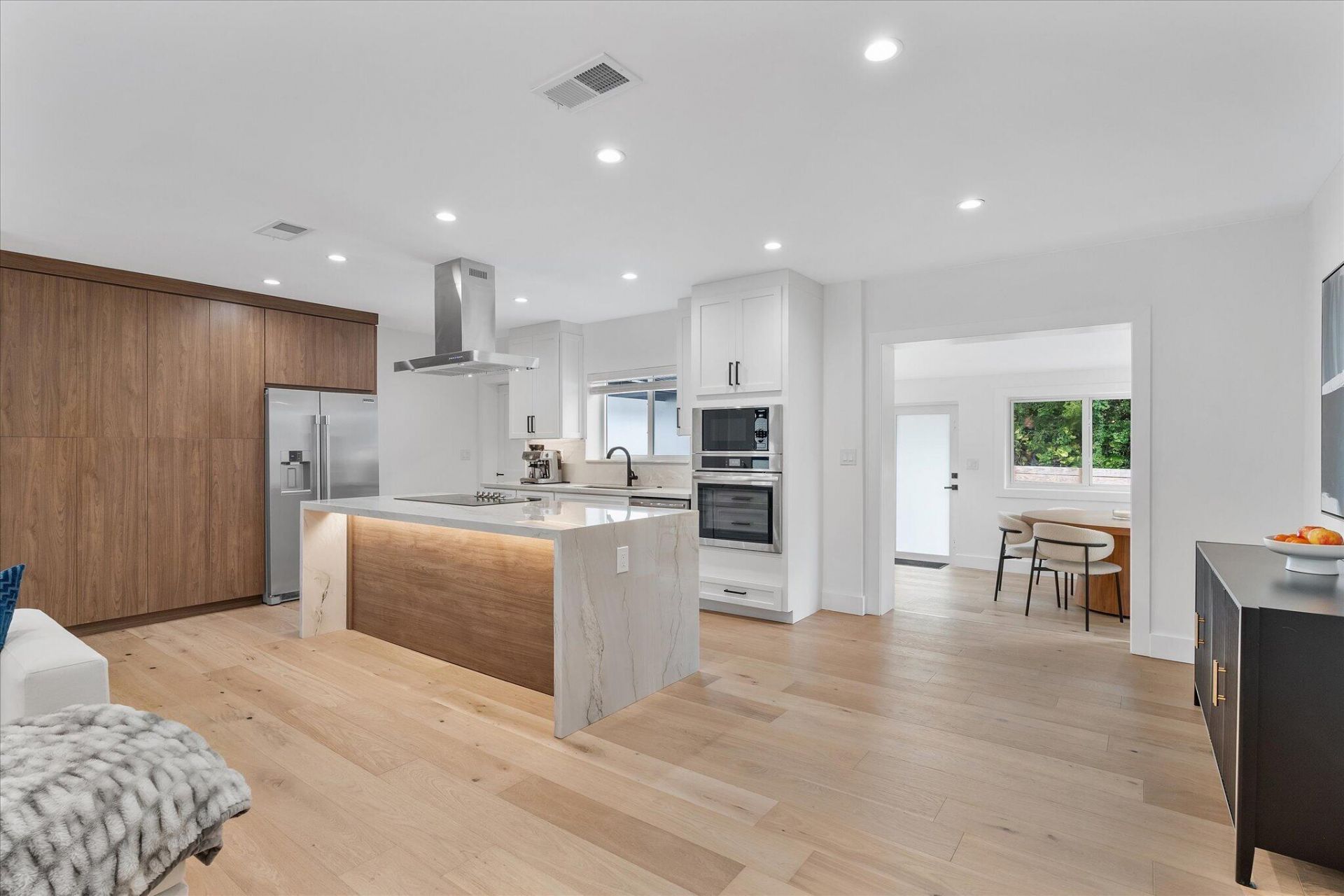 8801 N Miami Avenue, El Portal, FL 33150 Photo