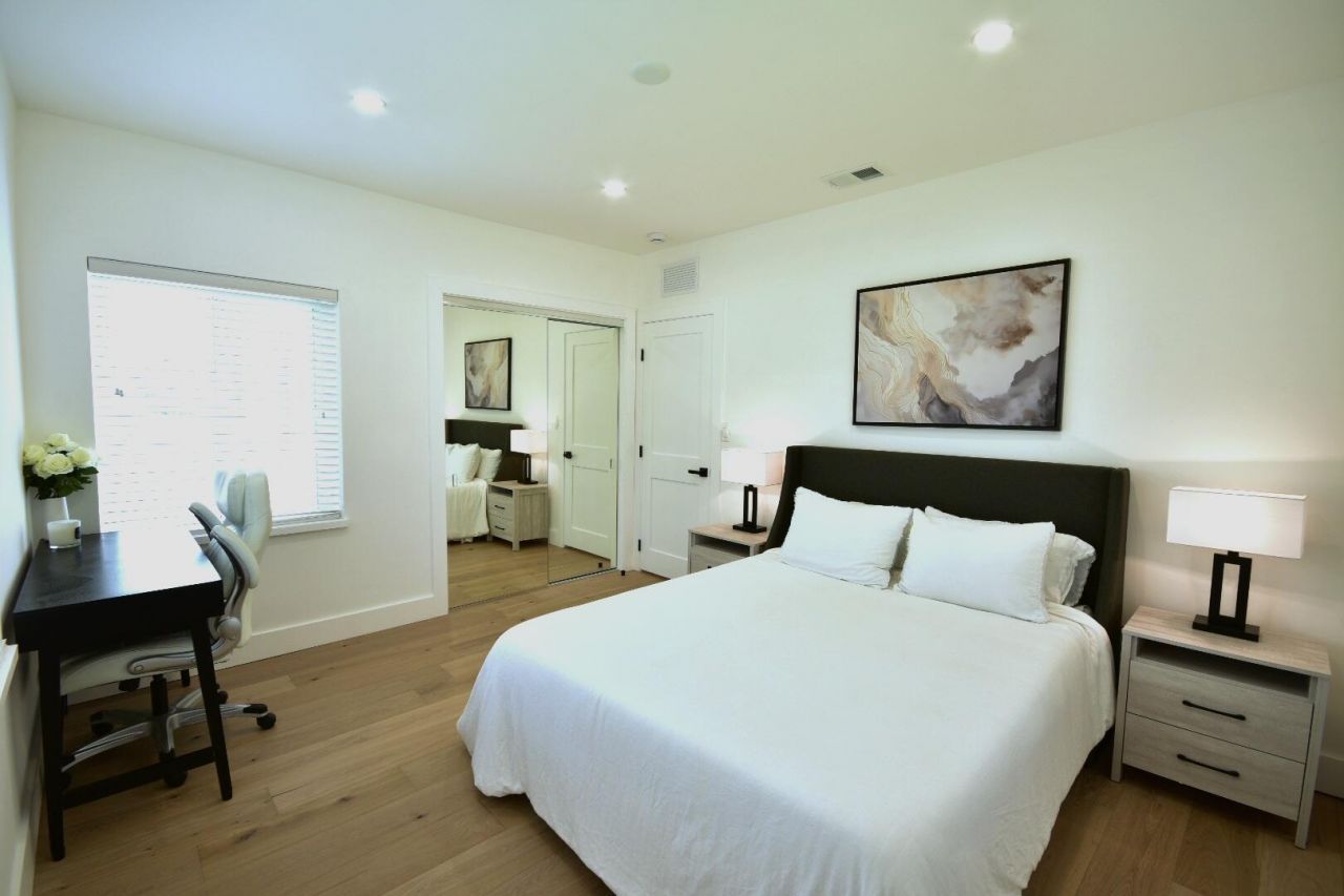 8801 N Miami Avenue, El Portal, FL 33150 Photo