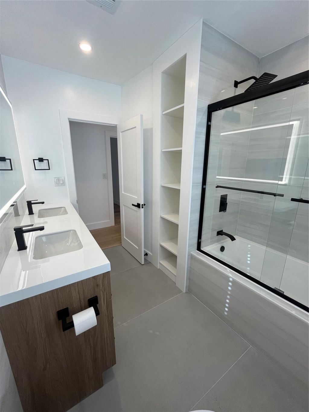 8801 N Miami Avenue, El Portal, FL 33150 Photo