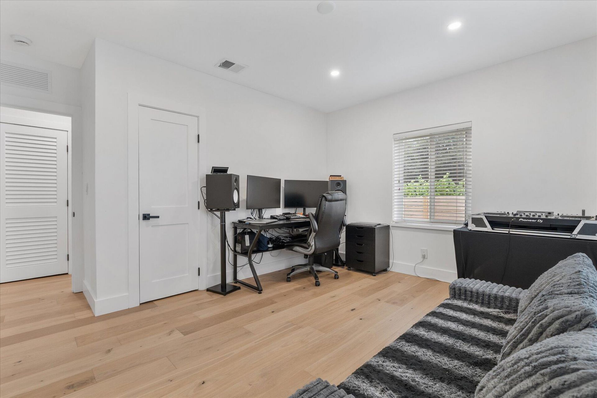 8801 N Miami Avenue, El Portal, FL 33150 Photo