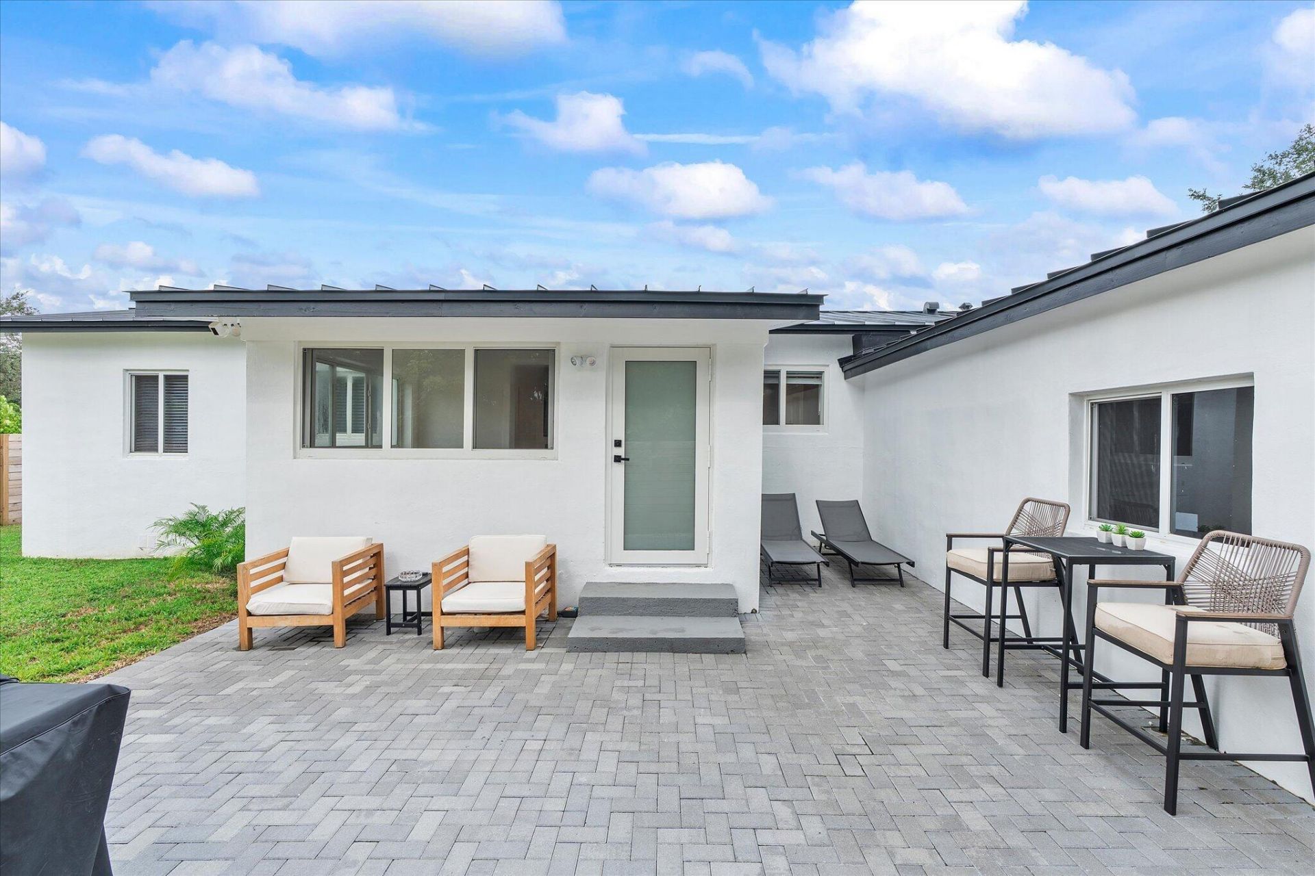 8801 N Miami Avenue, El Portal, FL 33150 Photo