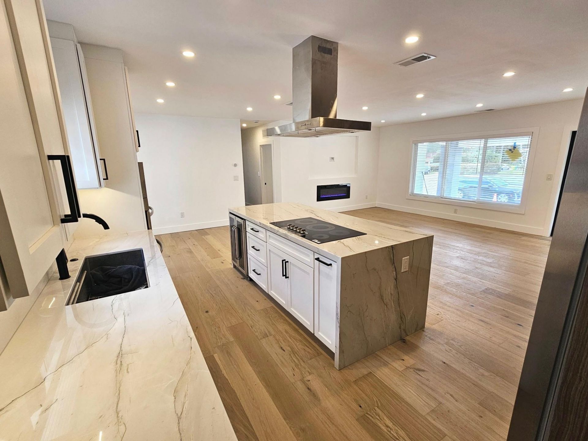 8801 N Miami Avenue, El Portal, FL 33150 Photo