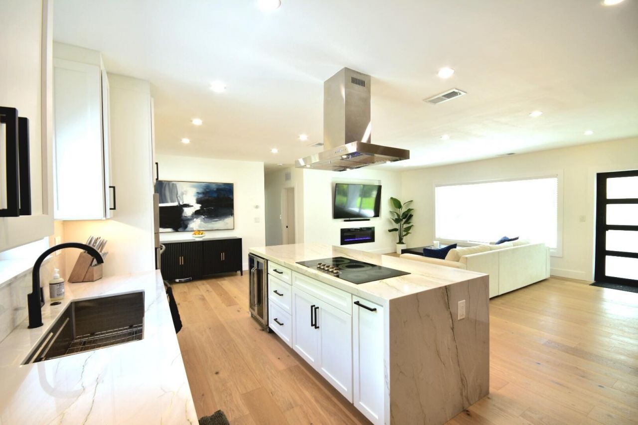 8801 N Miami Avenue, El Portal, FL 33150 Photo