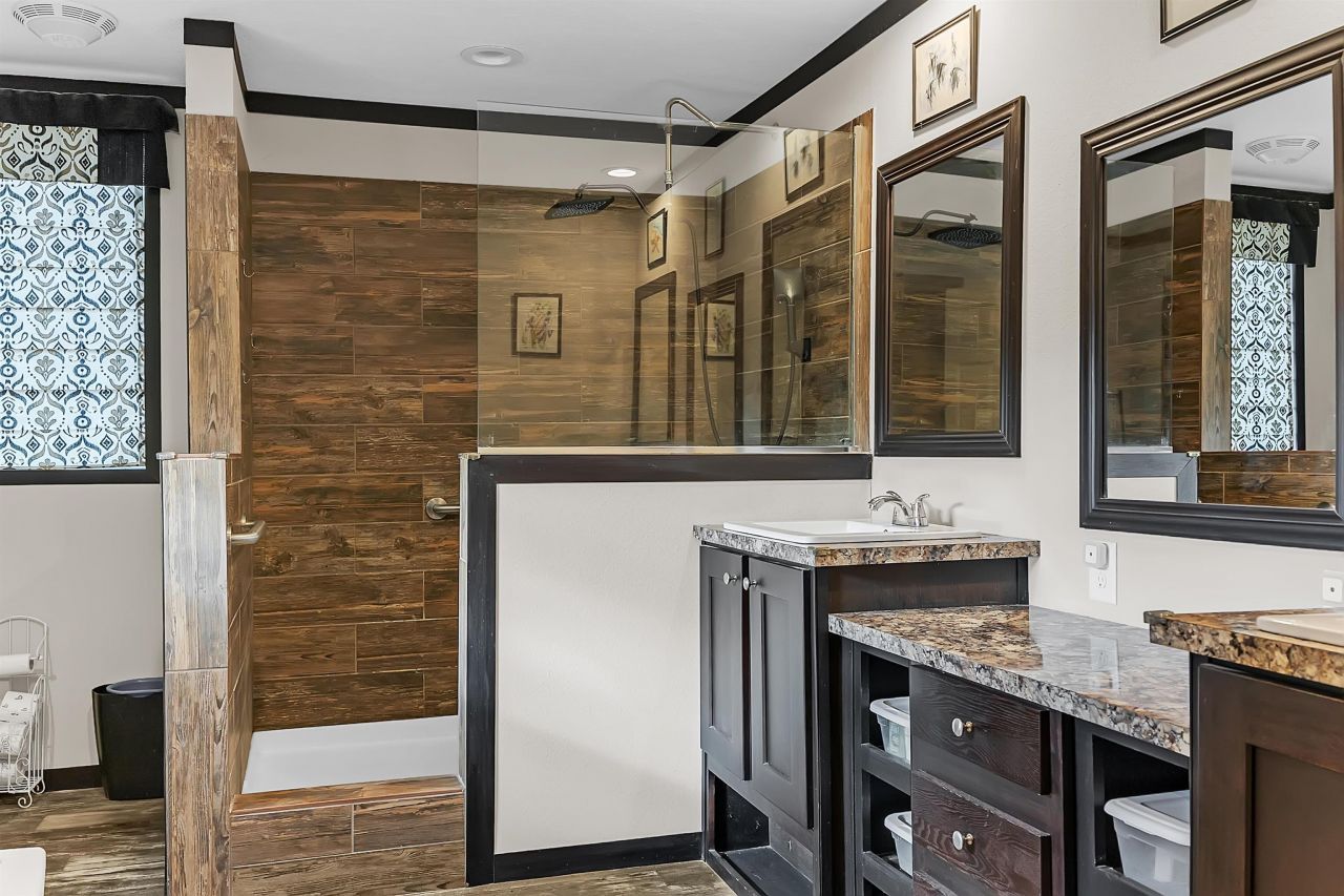 616 NE Hillside Terrace Street, Lee, FL 32059 Photo