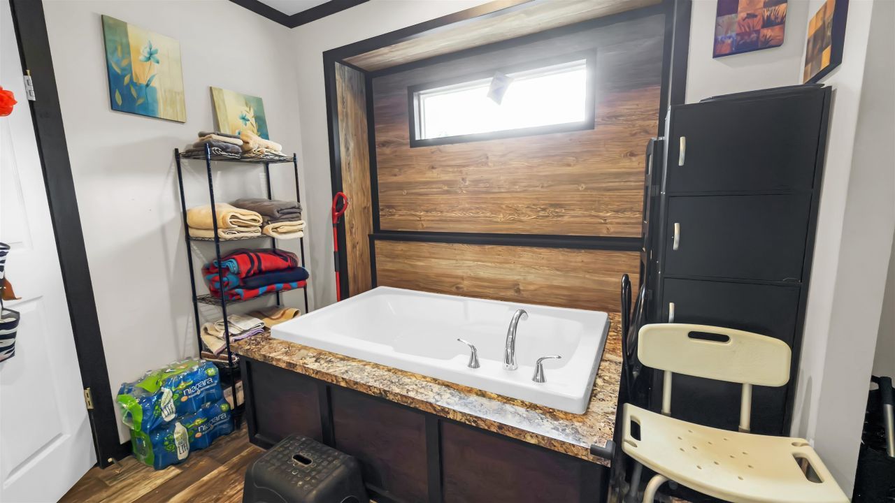 616 NE Hillside Terrace Street, Lee, FL 32059 Photo