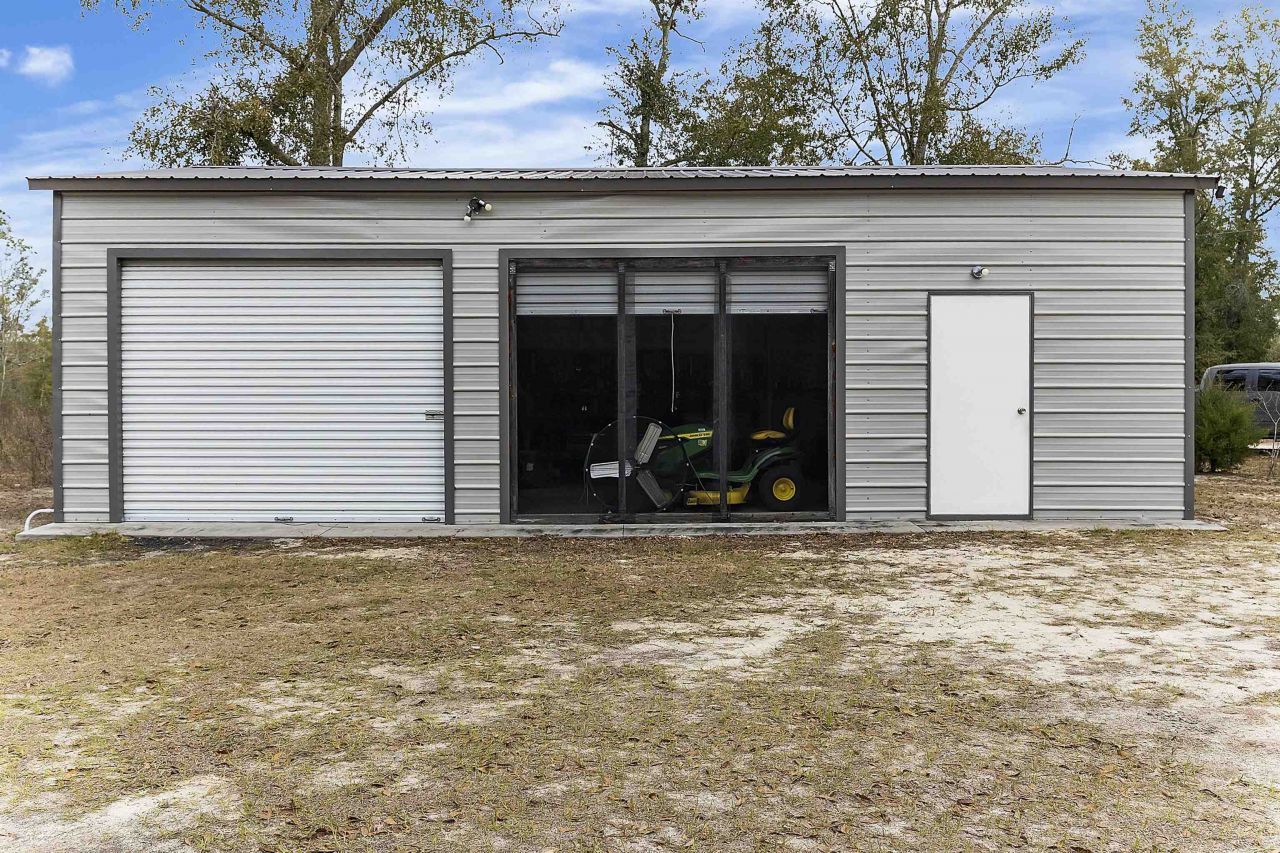 616 NE Hillside Terrace Street, Lee, FL 32059 Photo