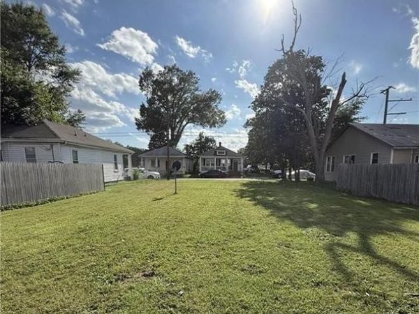 000 N 7th Avenue , Hopewell, VA 23860