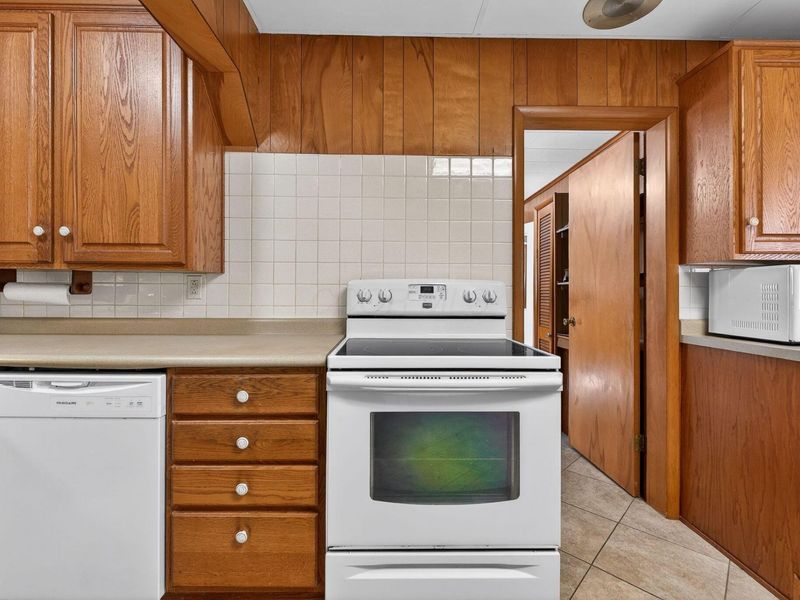 17748 Cherokee Street, Harpster, OH 43323 Photo 15