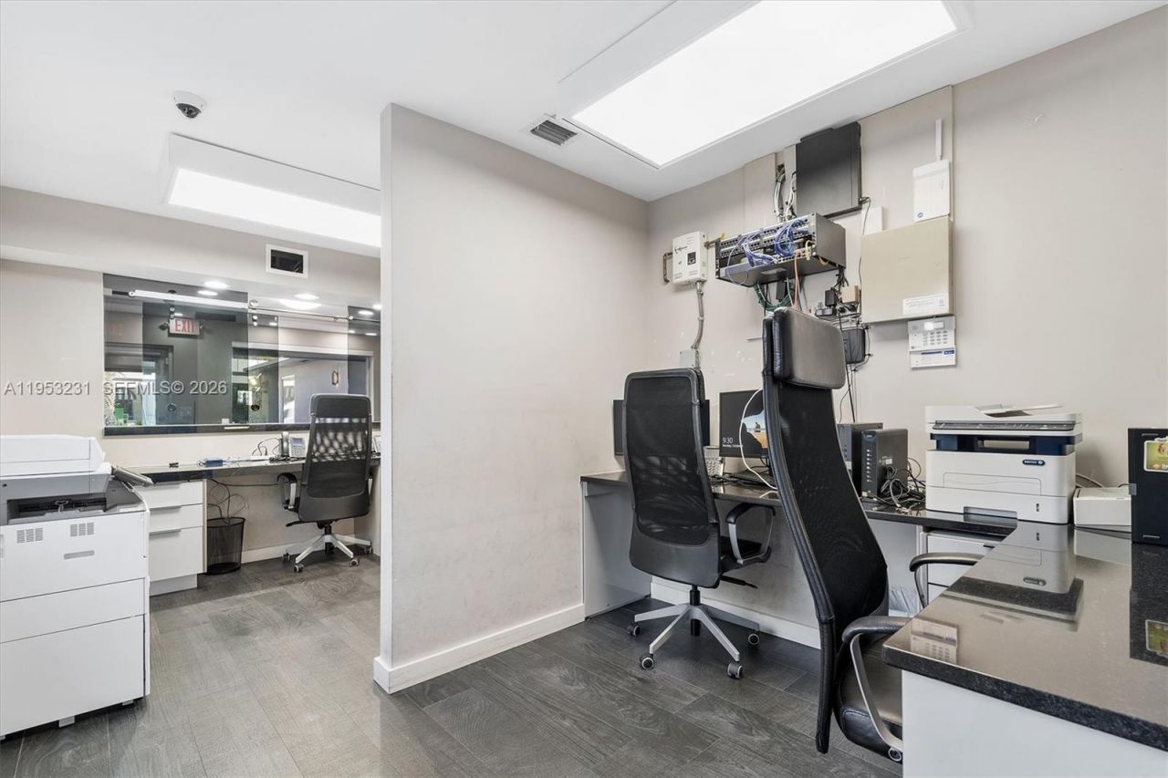 2482 SW Secoffee Ter, Miami, FL 33133 Photo