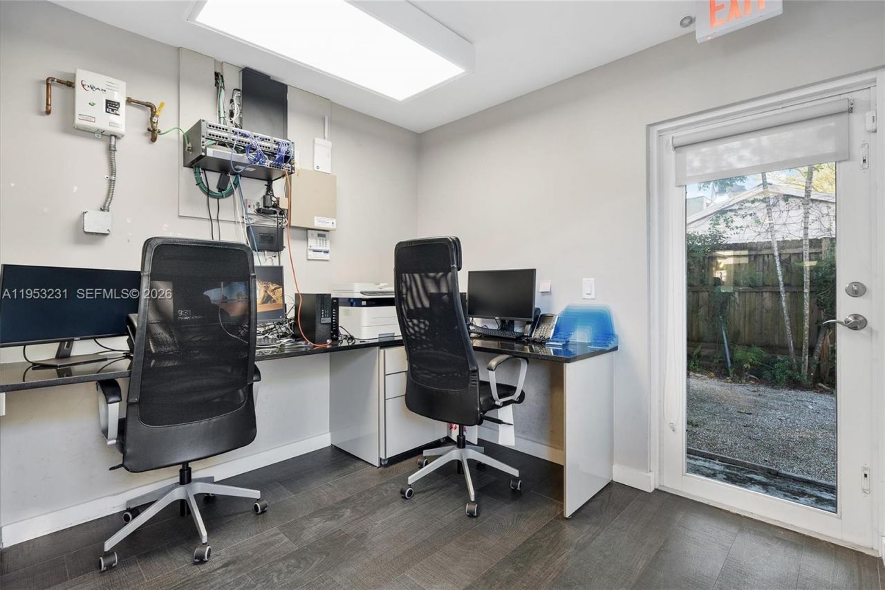 2482 SW Secoffee Ter, Miami, FL 33133 Photo
