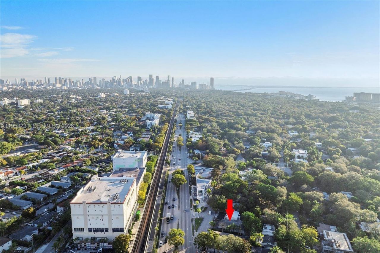 2482 SW Secoffee Ter, Miami, FL 33133 Photo