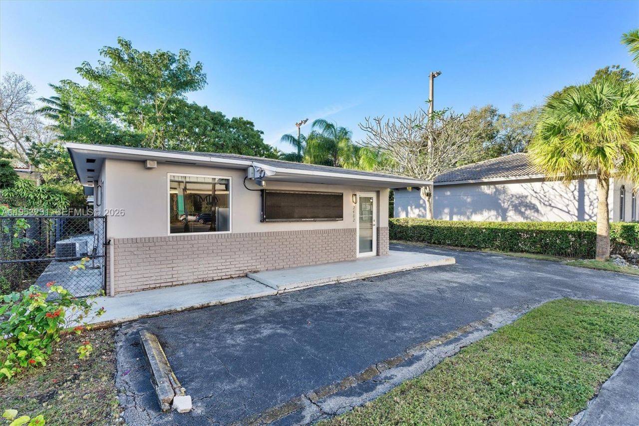 2482 SW Secoffee Ter, Miami, FL 33133 Photo