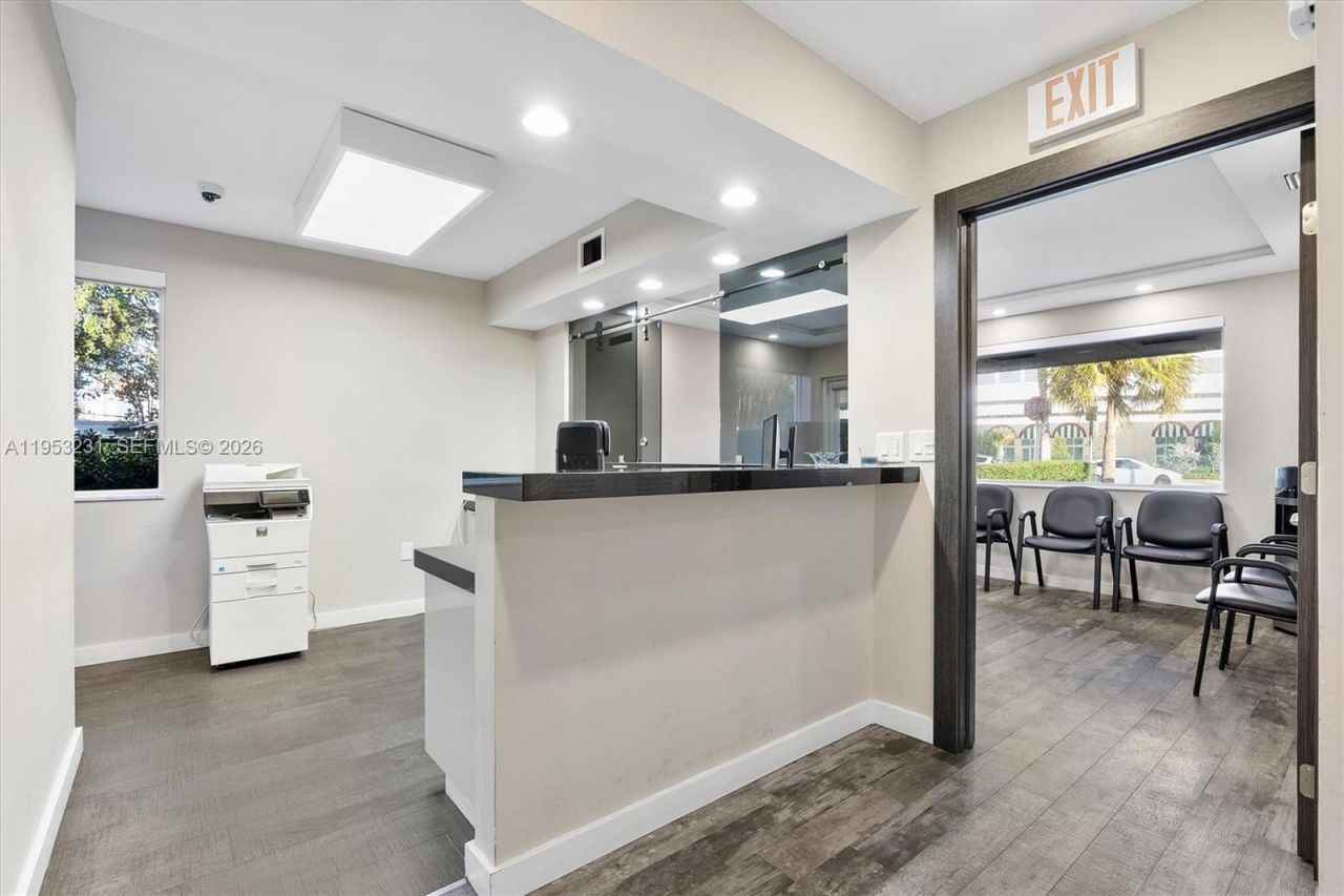 2482 SW Secoffee Ter, Miami, FL 33133 Photo