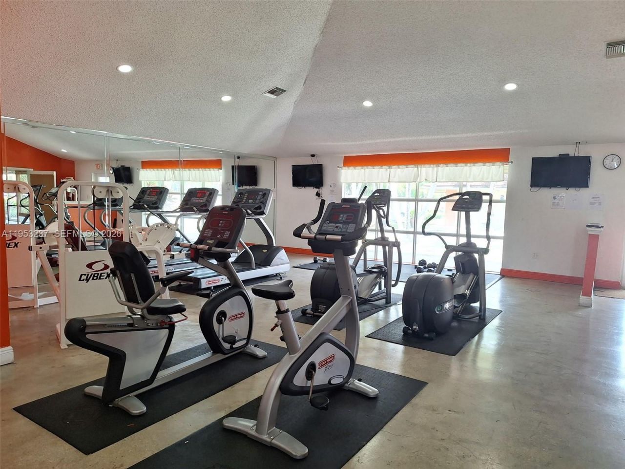 18810 NW 57th Ave, Unit 104, Hialeah, FL 33015 Photo