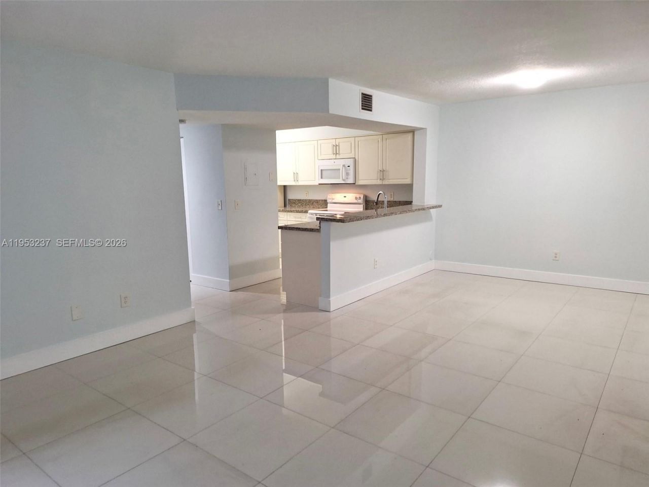 18810 NW 57th Ave, Unit 104, Hialeah, FL 33015 Photo