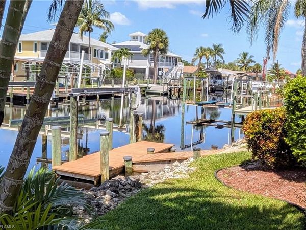 5471 Harborage DR, FORT MYERS, FL 33908