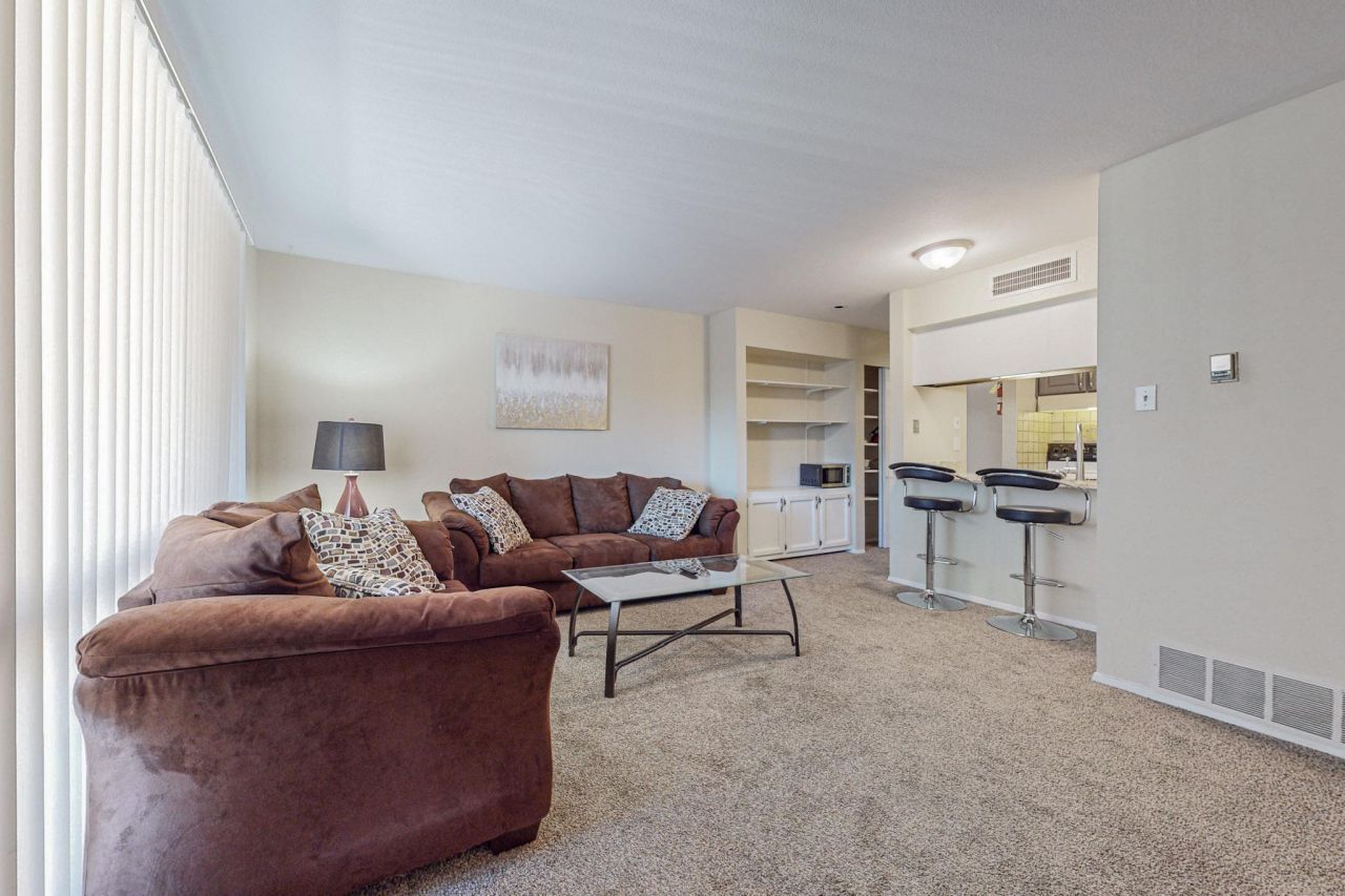 1601 Pennsylvania Street Ne, Unit Q10, Albuquerque, NM 87110 Main Photo