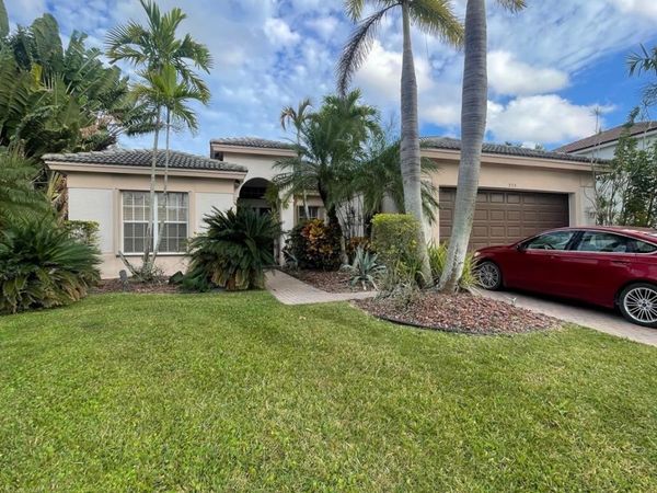 970 Amethyst Dr, Vero Beach, FL 32968