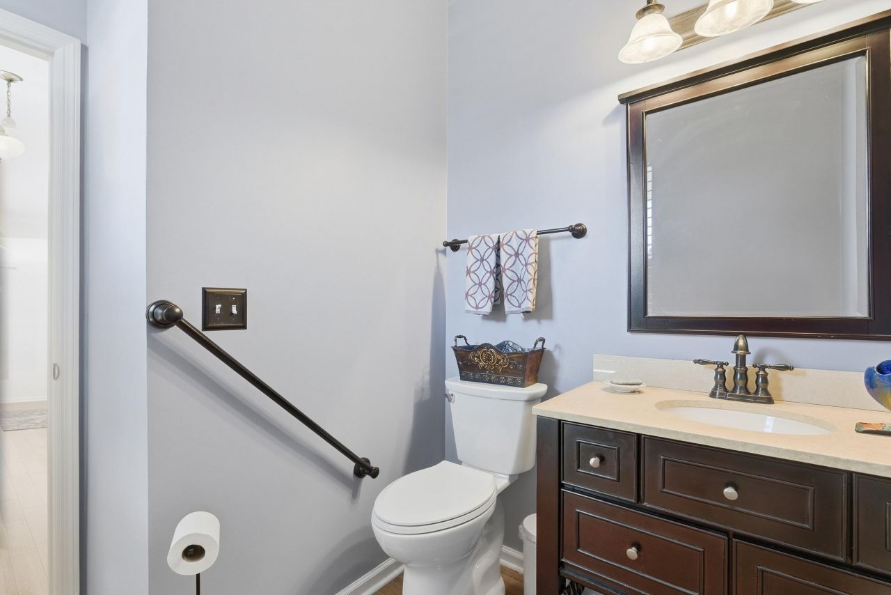 150 Brady Street Photo 15