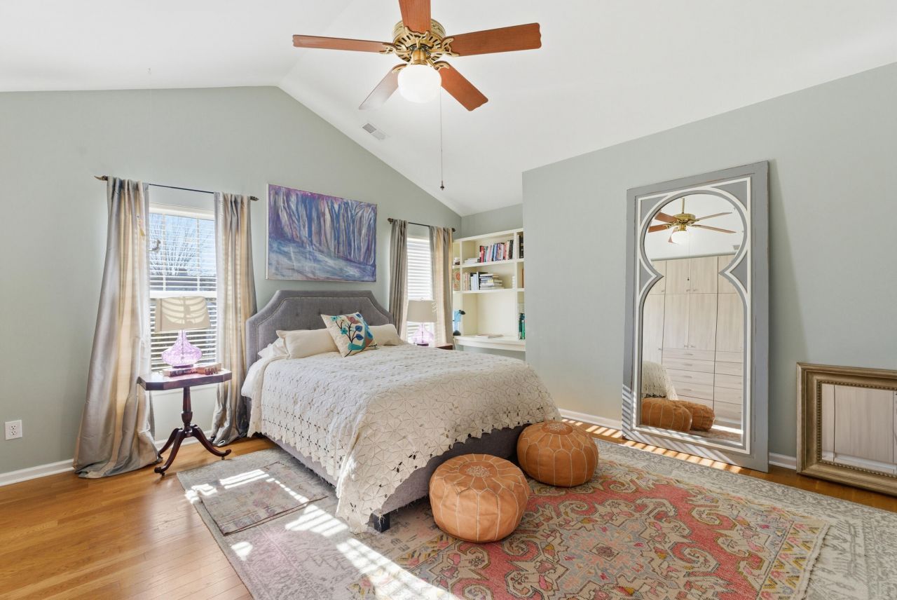 150 Brady Street Photo 17