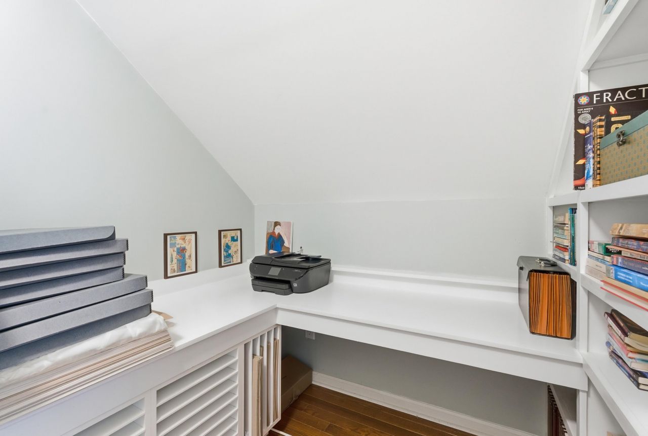 150 Brady Street Photo 24