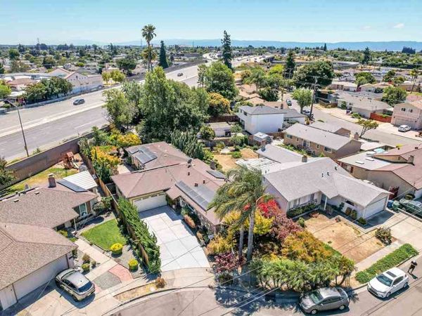 512 Teasdale Pl, Hayward, CA 94544