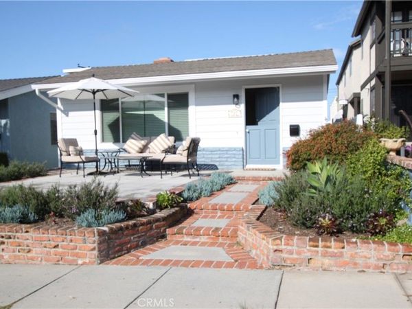 707 Orchid, Corona Del Mar, CA 92625