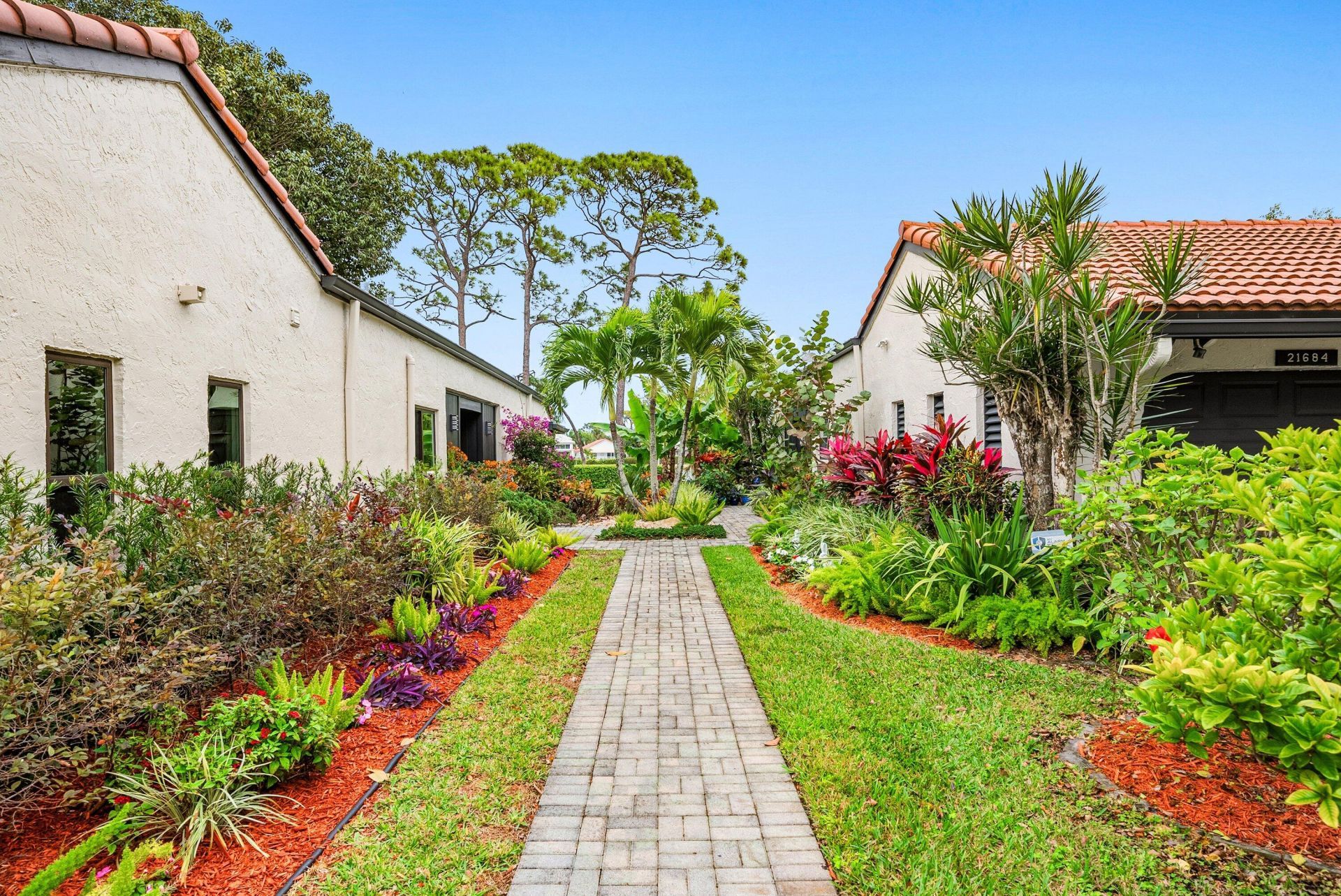 21680 Tall Palm Circle, Unit 12-B, Boca Raton, FL 33433 Photo