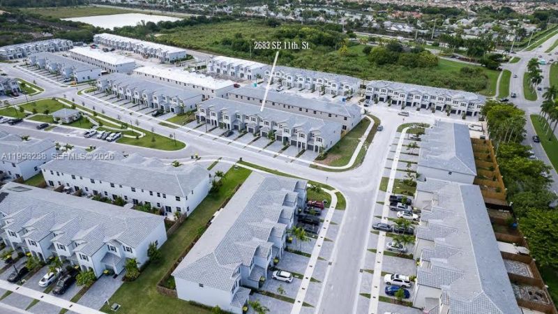 2683 SE 11th St, Homestead, FL 33035 Photo