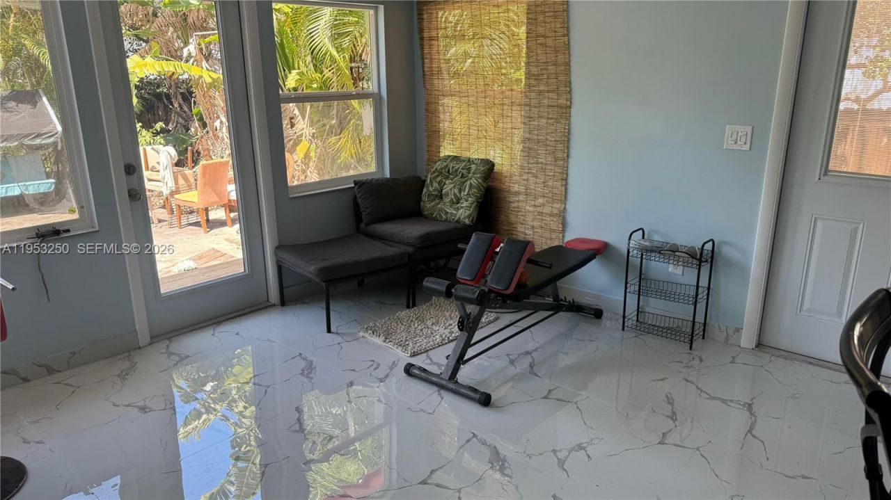 1633 Mckinley St, Unit Back Unit, Hollywood, FL 33020 Photo