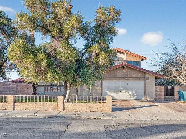 3670 La Junta Drive, Las Vegas, NV 89120