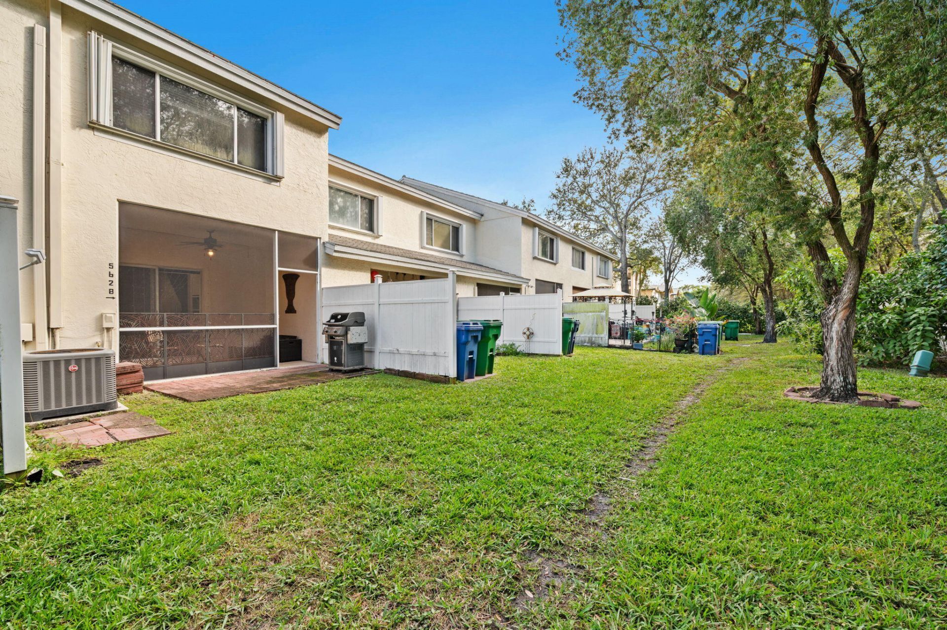 5628 NW 99th Lane, Coral Springs, FL 33076 Photo