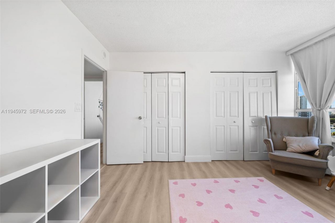 600 Three Islands Blvd, Unit 606, Hallandale Beach, FL 33009 Photo