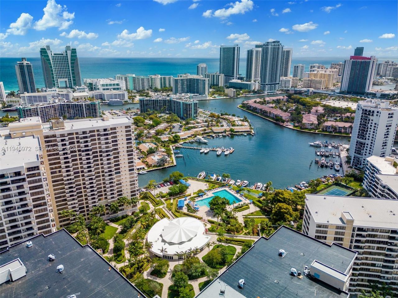 600 Three Islands Blvd, Unit 606, Hallandale Beach, FL 33009 Photo