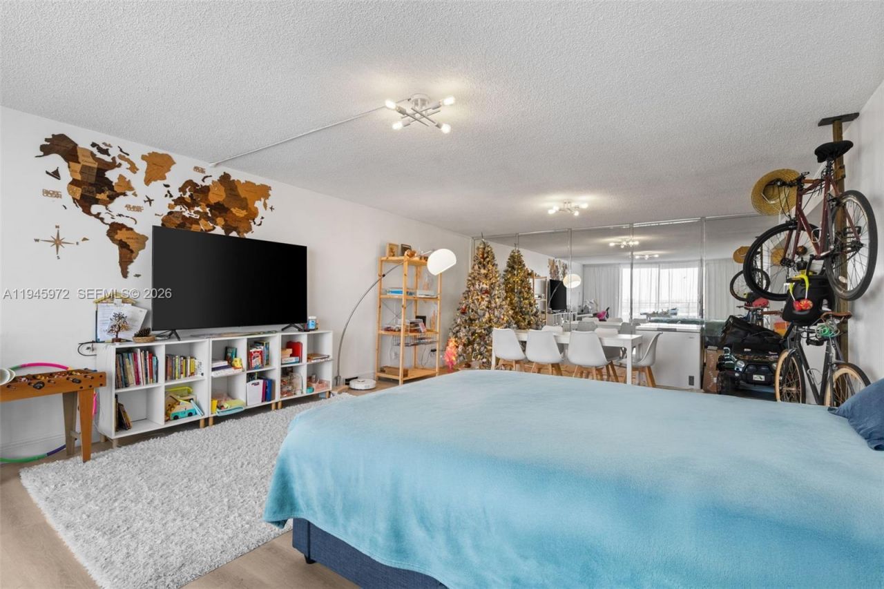 600 Three Islands Blvd, Unit 606, Hallandale Beach, FL 33009 Photo