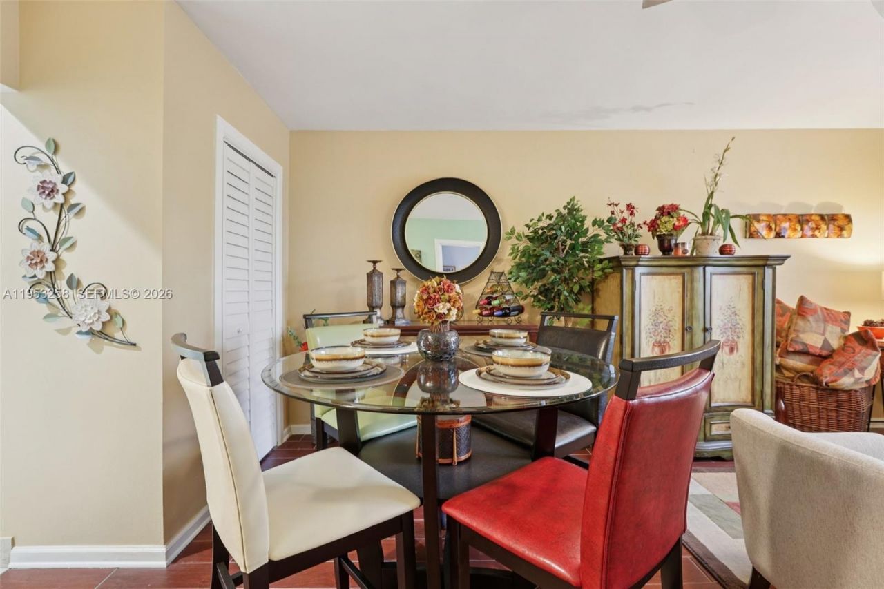 6260 NE 18th Ave, Unit 823, Fort Lauderdale, FL 33334 Photo