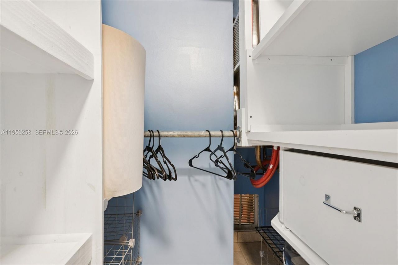 6260 NE 18th Ave, Unit 823, Fort Lauderdale, FL 33334 Photo