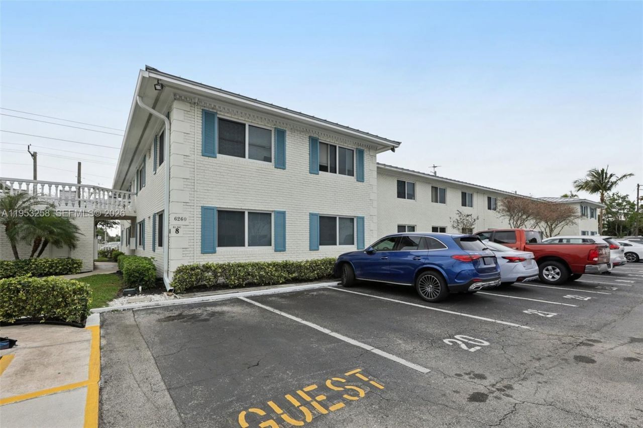 6260 NE 18th Ave, Unit 823, Fort Lauderdale, FL 33334 Photo