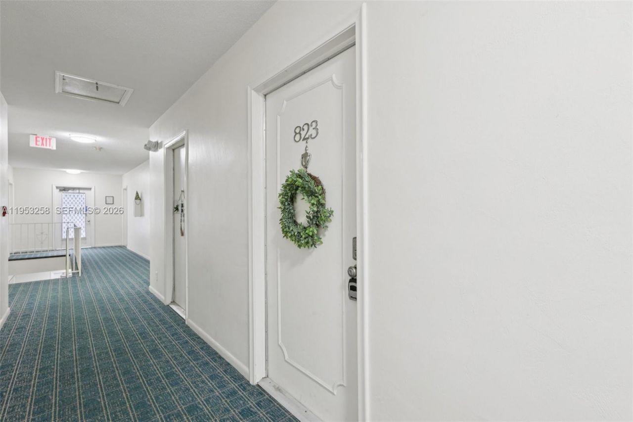 6260 NE 18th Ave, Unit 823, Fort Lauderdale, FL 33334 Photo