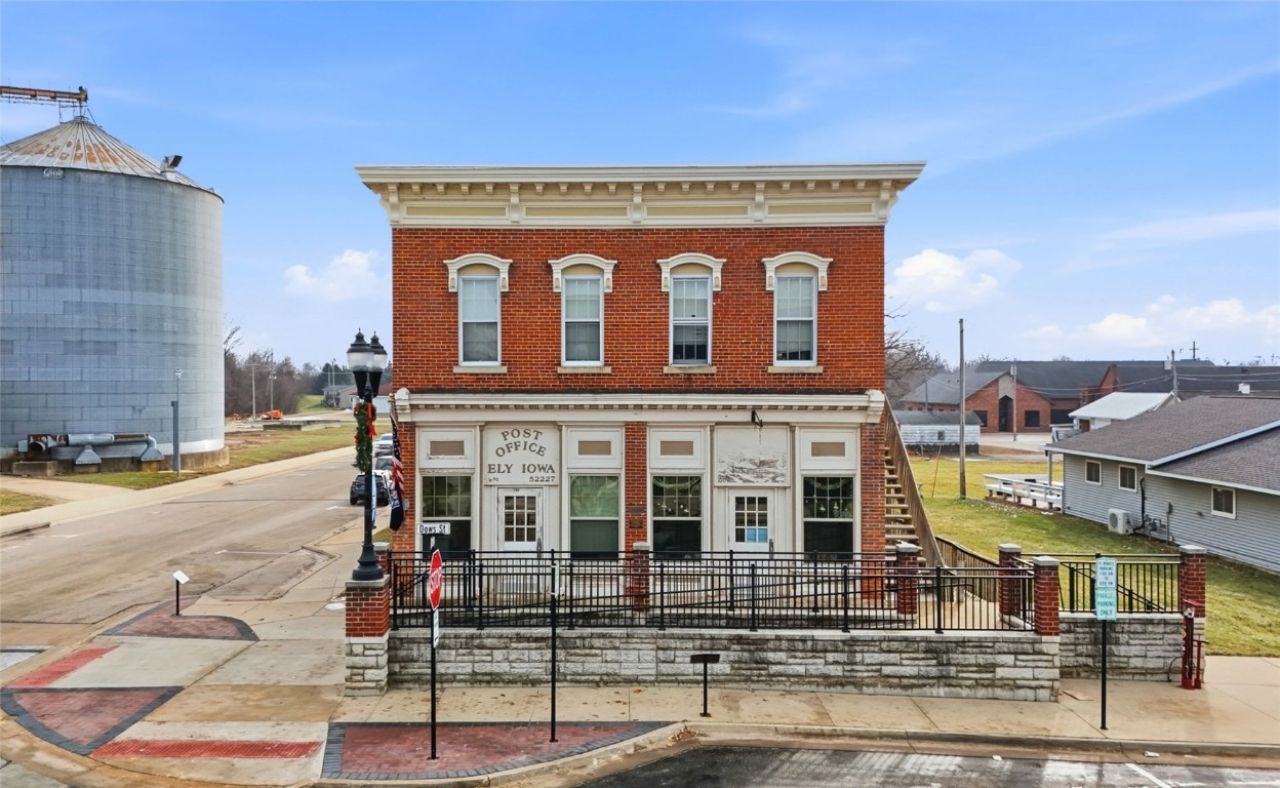 1690 Dows Street, Ely, IA 52227 Main Photo