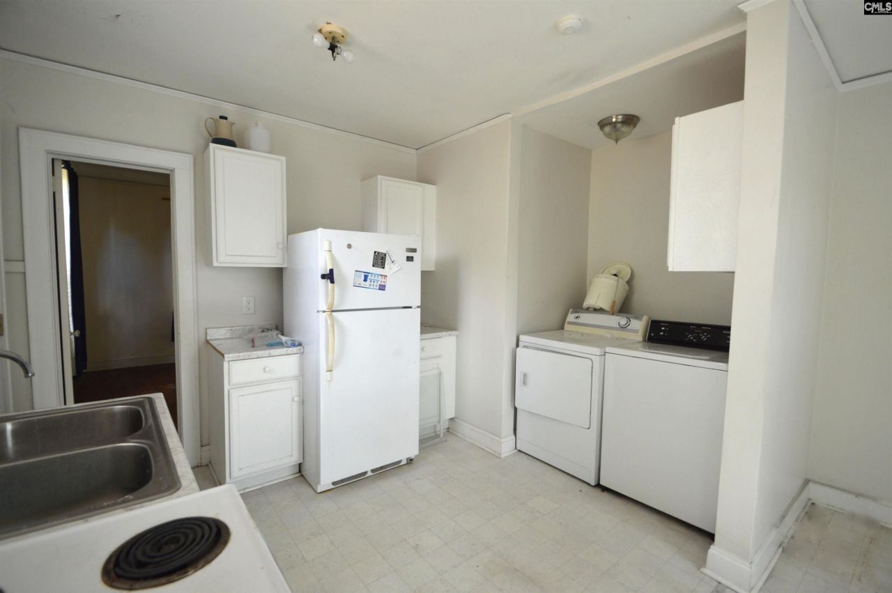 605 Hemphill Street Photo 10