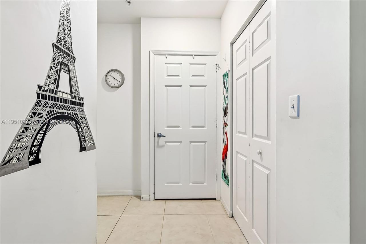 2080 S Ocean Dr , Unit 103, Hallandale Beach, FL 33009 Photo