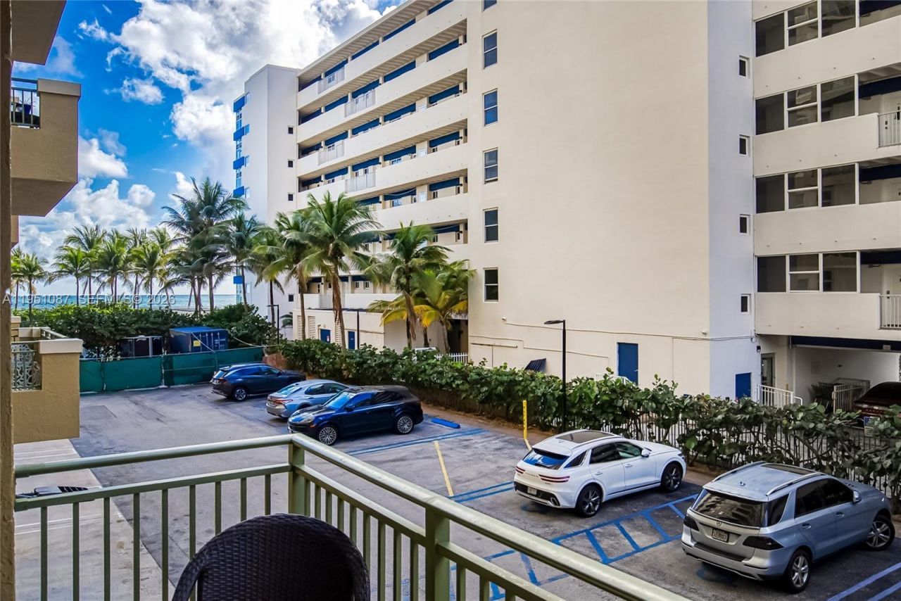 2080 S Ocean Dr , Unit 103, Hallandale Beach, FL 33009 Photo