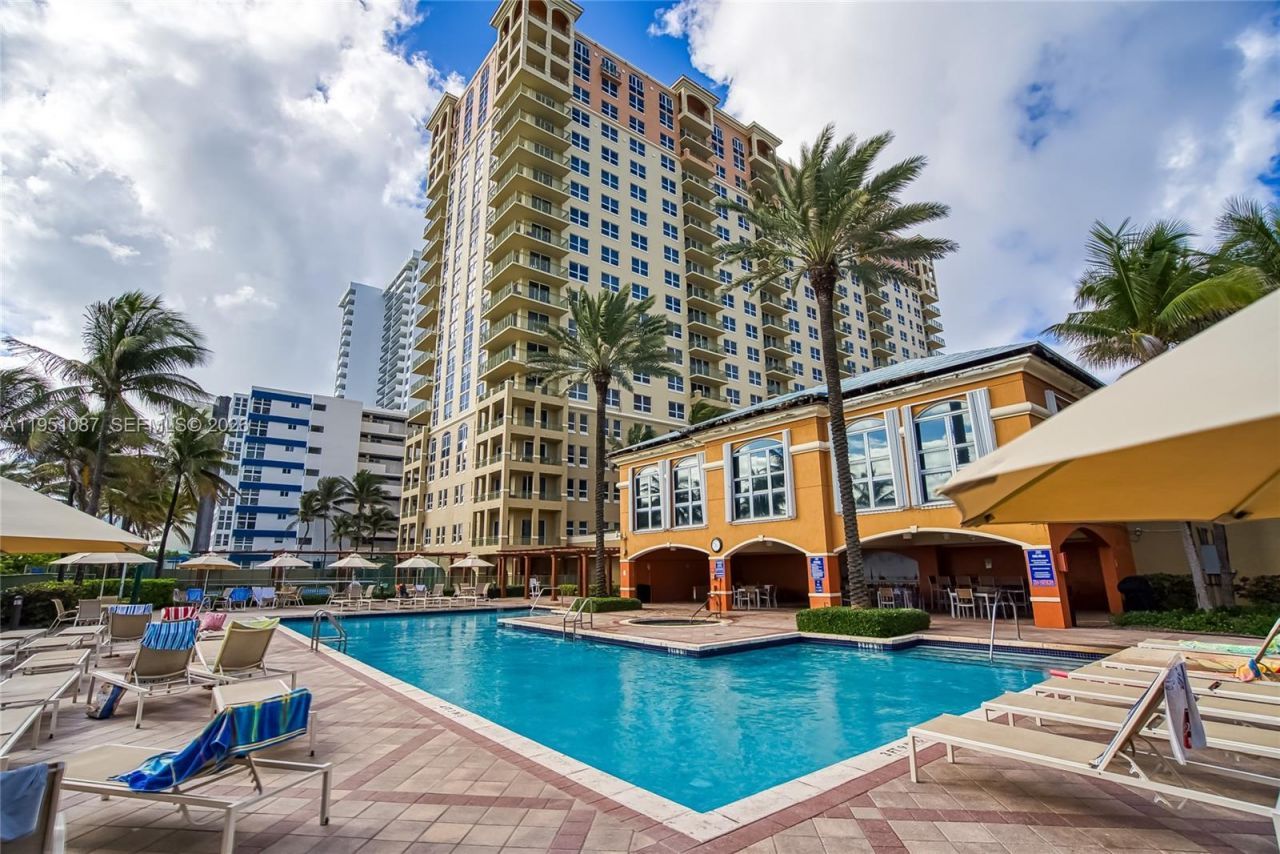 2080 S Ocean Dr , Unit 103, Hallandale Beach, FL 33009 Photo