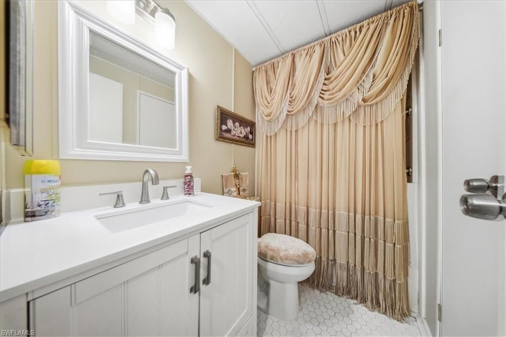 26257 Queen Mary Ln, Bonita Springs, FL 34135 Photo