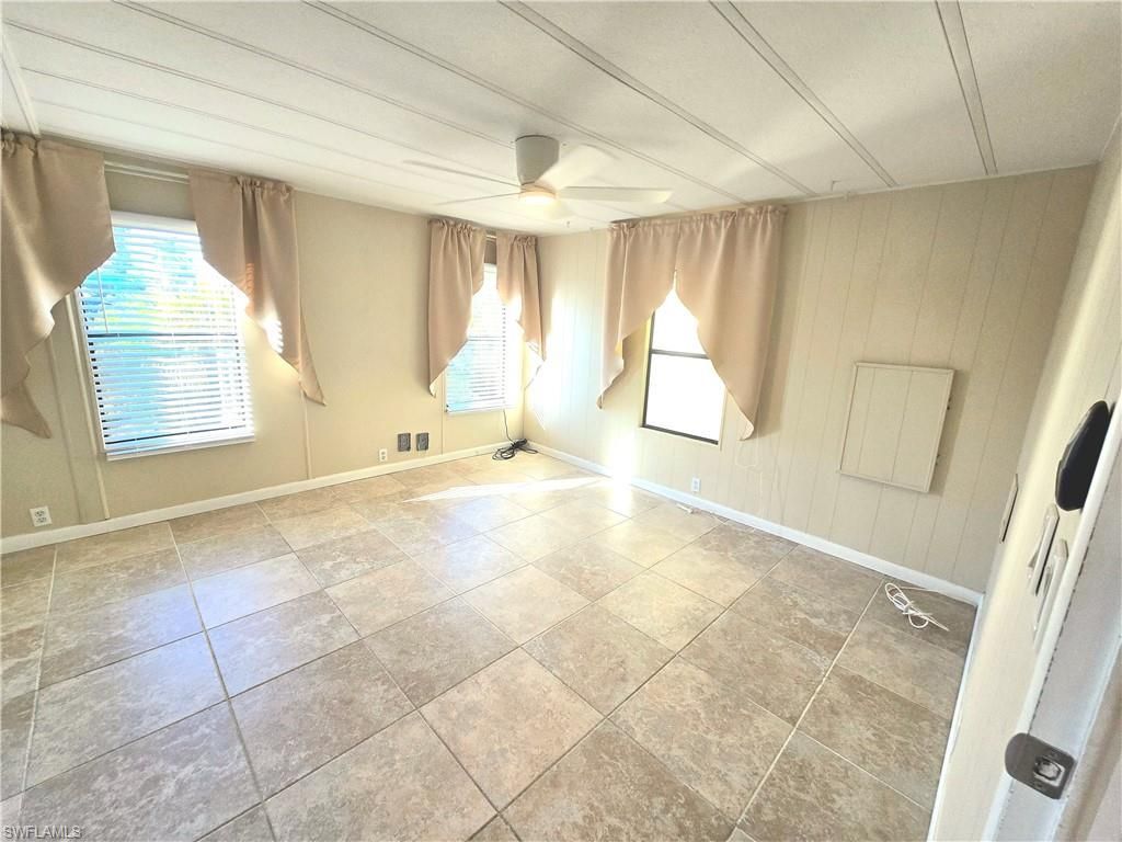26257 Queen Mary Ln, Bonita Springs, FL 34135 Photo