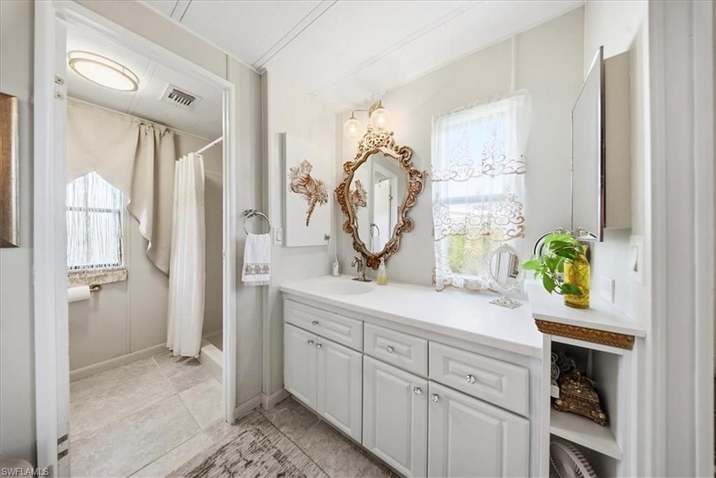 26257 Queen Mary Ln, Bonita Springs, FL 34135 Photo