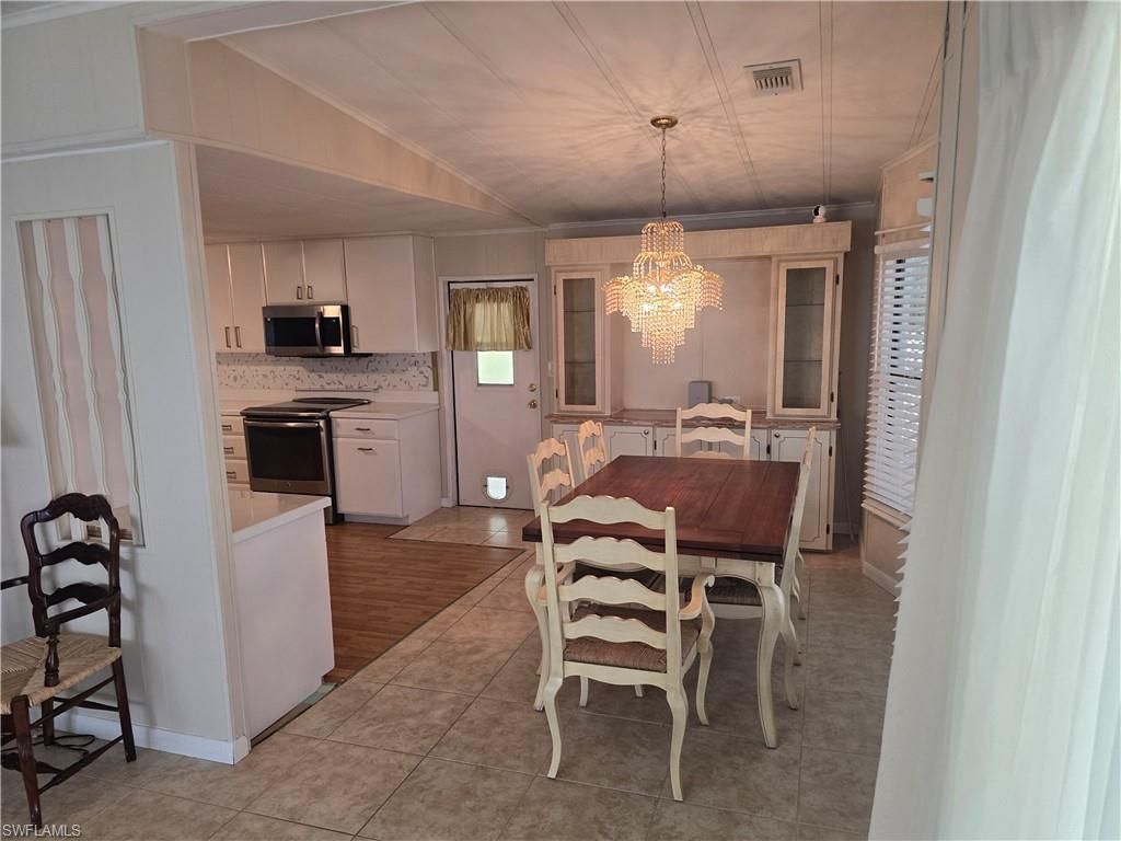 26257 Queen Mary Ln, Bonita Springs, FL 34135 Photo