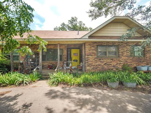127 Valentine Street, No City, TX 76389