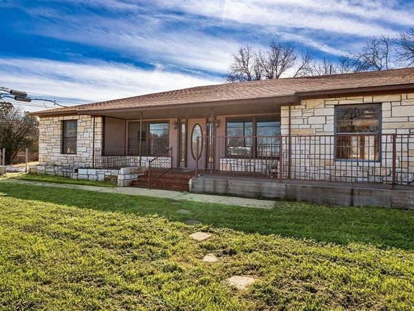 104 E Fifth Street , Brady, TX 76825